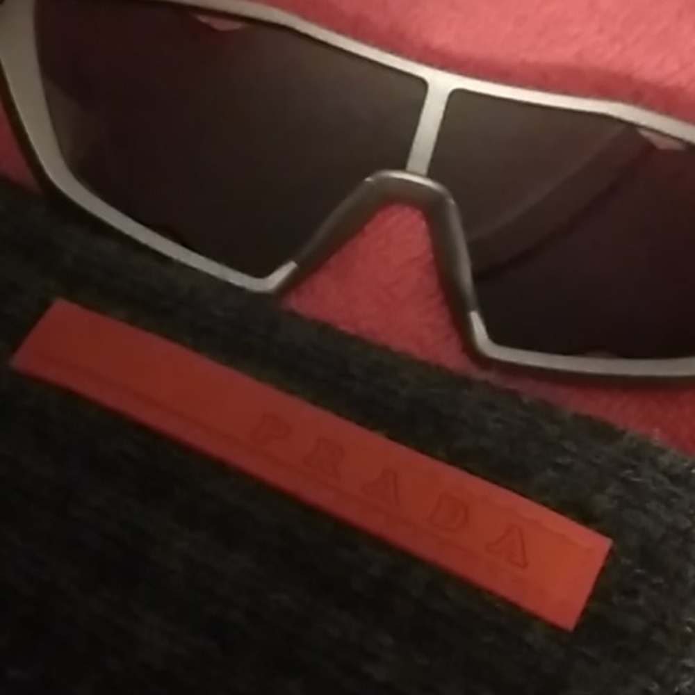 NEW KID'S PRADA SUNSHADE'S -Bonus Included PRADA SCARF UNISEX.. - Picture 13 of 16